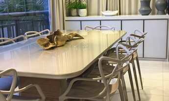 Imagem 2: Apartamento de 104m² no Porto das Dunas, 4 suítes, 2 vagas, pé na areia