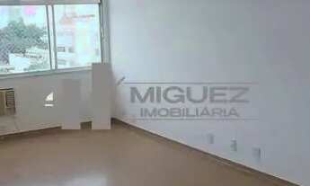 Imagem 5: À venda: apartamento de 3 quartos, 2 suítes e 2 vagas, situado na Rua Haddock Lobo, próxim