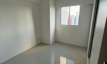 Imagem 4: Apartamento com 2 quartos um sendo suíte, reformado, andar alto, próximo aos colégios