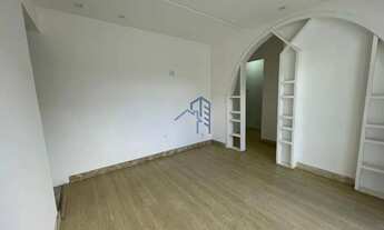 Imagem 4: Casa duplex, com 3/4 no bairro Candeias