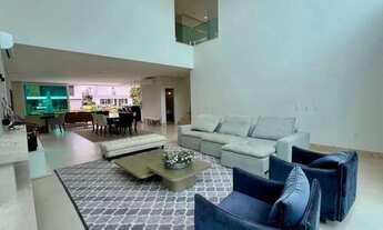 Imagem 3: Casa mobiliada beira lago c/ piscina e 05 suítes á venda no Condomínio Malibu Xangri-Lá! R