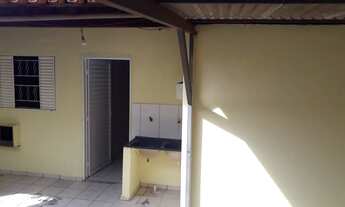 Imagem 6: Comércio de esquina e casa em Cuiabá/Jardim Nossa Senhora Aparecida