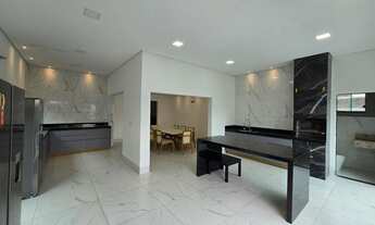 Imagem 4: Casa Alto padrão rica armarios 4suites plenas 02 suítes comCLOSET Lote510M² ÁreaGourmet