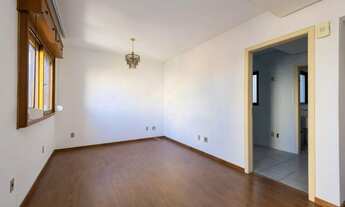 Imagem 2: Apartamento no Centro de Pelotas com 88m², 2 dormitórios, 2 salas e sacada. Andar alto, be