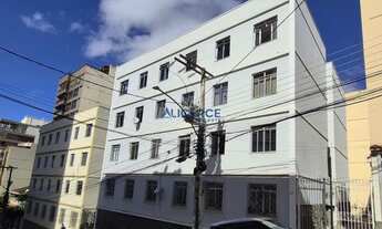 Imagem: Apartamento térreo com 03 quartos no Centro