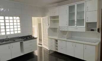 Imagem 7: Excelente casa a venda no centro de Varginha