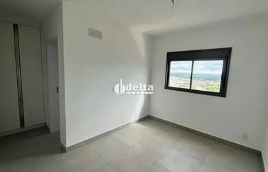 Imagem 6: Apartamento com 3 suíte disponível para locação e venda no bairro Gávea em Uberlândia - MG