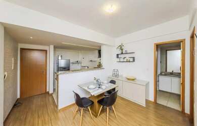 Imagem 4: Apartamento de 1 quarto mobiliado, com varanda e vista para venda