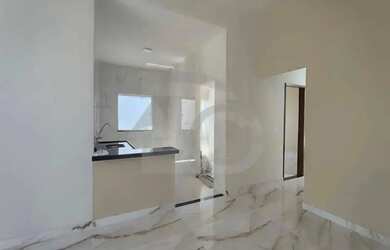 Imagem 2: Casa à Venda na Barra dos Coqueiros com Suíte, Varanda e Garagem