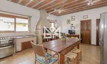 Imagem 2: Casa de 4 quartos com 2 suítes em Cavalhada, Porto Alegre 5 vagas