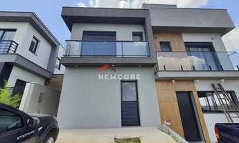 Imagem: Casa de condomínio em Rua Peloponeso