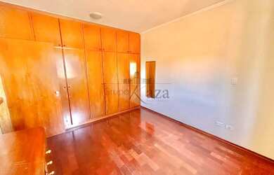 Imagem 7: Oportunidade - Casa Sobrado - Jardim Alvorada - 3 Dormitórios - 275m²