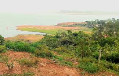 Imagem 2: Lote com vista para praia