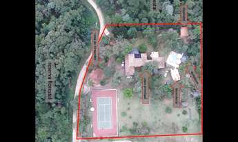 Imagem 7: Chácara de cinema com 6.500m2, duas casas, 350 e 70m2 em cond. fechado