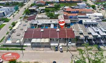 Imagem 2: Casa com 3 Quartos e Piscina