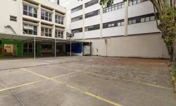 Imagem 4: Imóvel para aluguel e venda possui 3292 metros quadrados