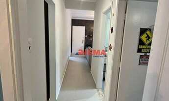 Imagem 3: Apartamento com 2 dormitórios à venda, 80 m² por R$ 425.000,00 - Embaré - Santos/SP