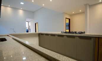 Imagem 7: Casa de condomínio térrea para venda possui 183 metros quadrados com 7 quartos