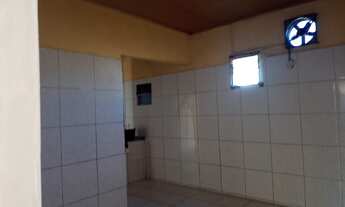 Imagem 3: Casa para venda possui 100 metros quadrados com 3 quartos em Flores - Manaus - Amazonas