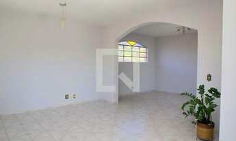 Imagem 2: Casa para Aluguel - Tulipas, 3 Quartos, 120 m2