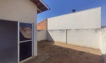 Imagem 3: Casa de esquina em condominio fechado