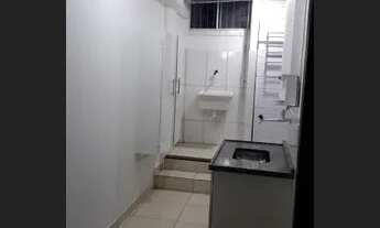 Imagem 2: Alugo kitnet p/ moças ou senhoras .Apenas 1 pessoa