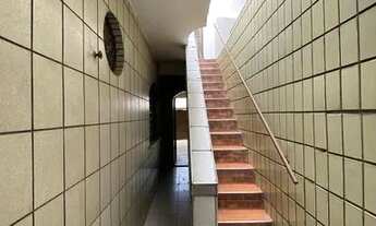 Imagem 5: Casa para aluguel possui 200 metros quadrados com 6 quartos em Centro - Crato - CE