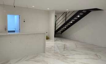 Imagem 4: Casa de condomínio para aluguel possui 230 metros quadrados com 3 quartos