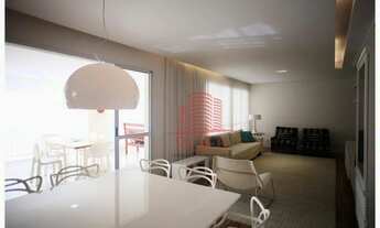 Imagem 4: Apartamento de 205 m² com 3 dormitórios para locação no Brooklin. São 3 suítes, todas com