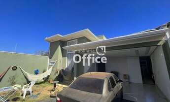 Imagem: Casa com 3 Suítes à venda, 189 m² por