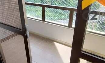 Imagem 3: Aluga-se apartamento reformado, com 159 m2, 3/4 com dependência no Alto do Itaigara