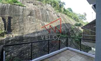 Imagem 2: Apartamento com varanda 02 quartos e vaga na área nobre do Flamengo