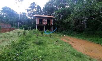 Imagem 3: Sobrado para Venda em Ubatuba, Sertão da Quina, 2 dormitórios, 1 suíte, 2 banheiros, 4 vag