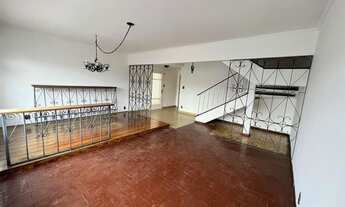 Imagem 3: Sobrado com 209 m² em ótima localização