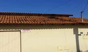 Imagem 2: Vende-se está com Barracão No Fundo.