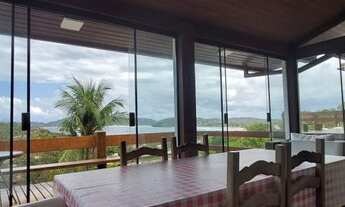 Imagem 3: GERIBÁ - BÚZIOS/RJ - BELA CASA TRIPLEX, COM MUITO VERDE E VISTA PANORÂMICA DE GERIBÁ