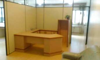 Imagem 4: Sala com 69m2 privativos, andar alto, semi-mobiliada, 1 VG, Centro, Florianópolis, SC