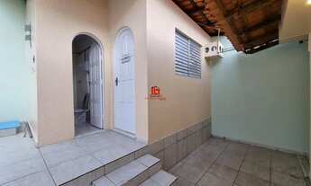 Imagem 3: Casa térrea no Cj Tiradentes com 4 Qts sendo 2 suítes + Escritório Churrasqueira e Piscina