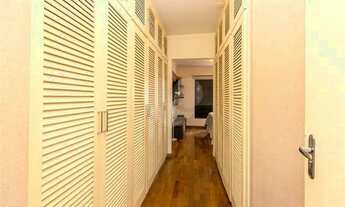 Imagem 5: Apartamento para venda possui 193 metros quadrados com 4 quartos em Vila Uberabinha - São