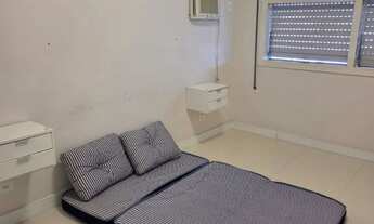 Imagem 6: Aluguel Temporada Santos SP - Disponível Natal e Ano Novo - Prédio em frente à Praia