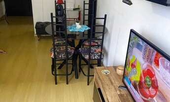 Imagem 2: Apartamento de 2 dormitórios, sala, cozinha, banheiro, área de serviço com vaga de garagem