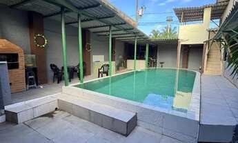 Imagem 2: Casa à venda em Guarapari-ES, bairro Paturá: 3 quartos, 1 suíte, 2 salas, 3 banheiros, 5 v