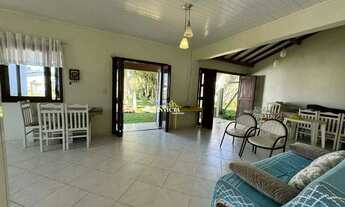 Imagem 2: Imóvel em excelente localização com piscina e próximo da praia