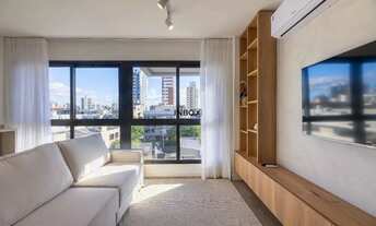 Imagem 2: APTO DECORADO e MOBILIADO 02 quartos (01 suíte) com 66,87m² no bairro Petrópolis, Porto Al