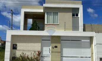 Imagem 3: Seu Refúgio de 160m² no Coração do Luar da Barra na Barra dos Coqueiros