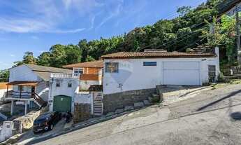 Imagem 3: Casa com 99m² de área útil, 03 dormitórios, em terreno de 165m², à venda, por R$ 299.000,0