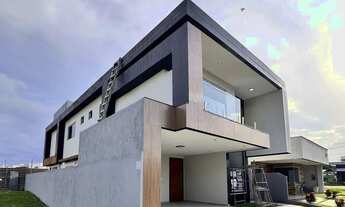 Imagem: Casa de Alto Padrão com 4 Suítes, Piscina