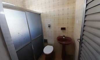 Imagem 5: Térrea para venda possui 214 metros quadrados com 2 quartos em Centro - Nilópolis - RJ