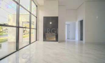 Imagem 3: Casa fantástica ao lado do Lago Negro em Gramado