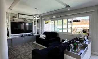 Imagem 3: Casa Residencial com 3 dormitórios, sendo 1 suíte, e 5 vagas de garagem no bairro Jardim L